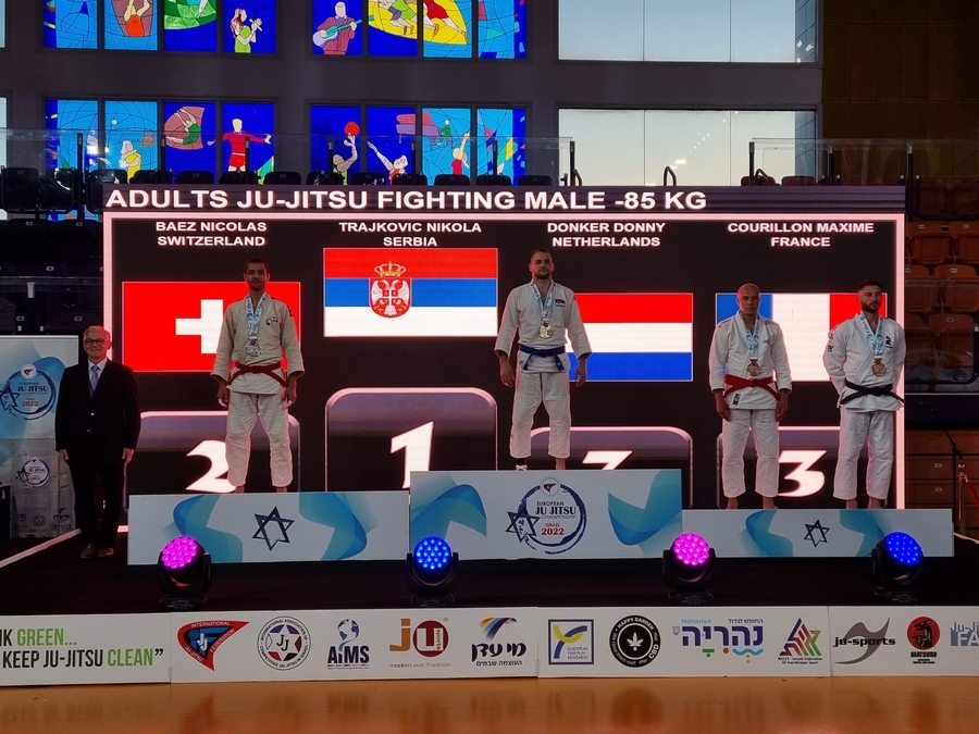 NiggiSilberEMJJ2022 1